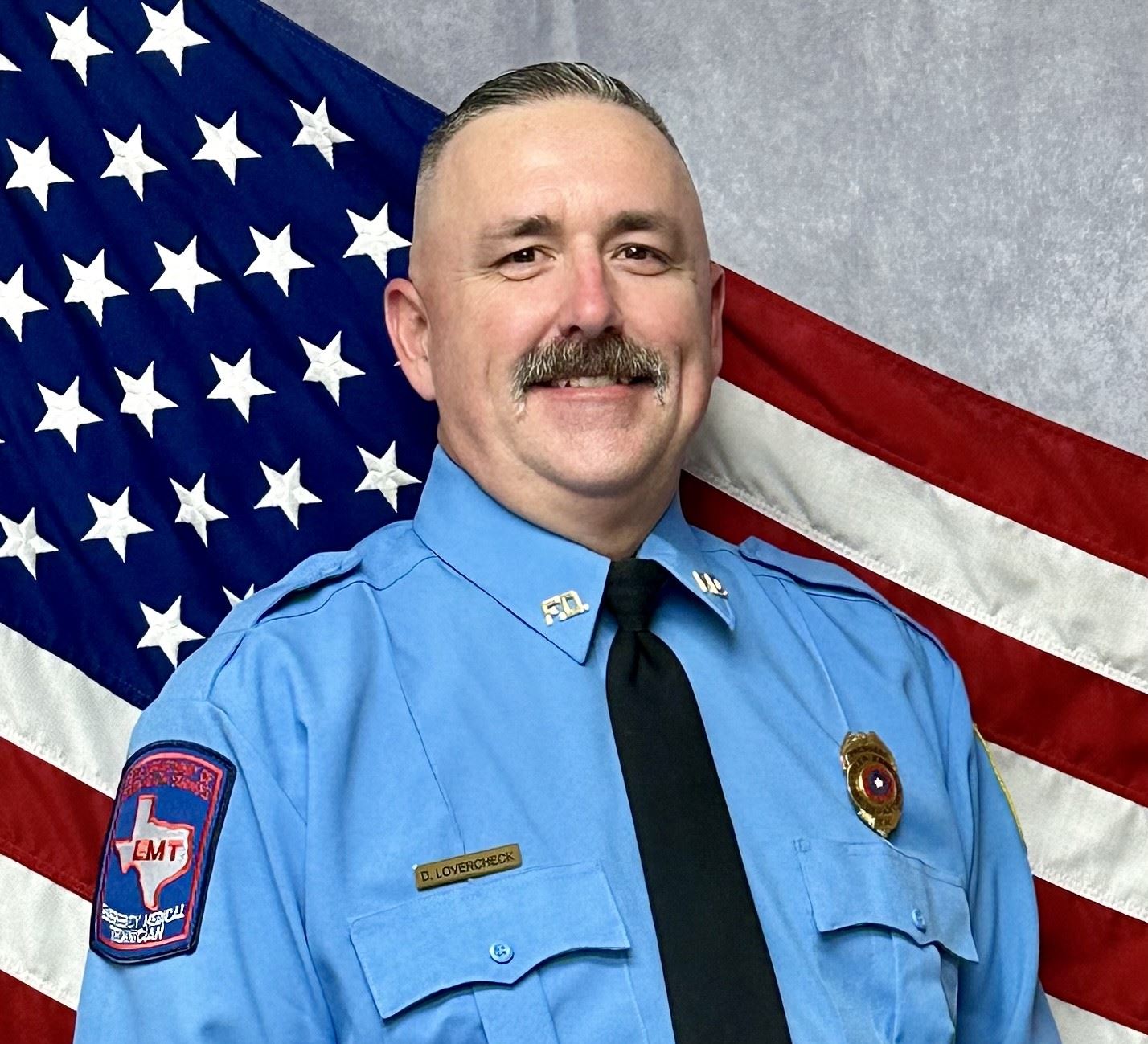 D. Lovercheck new photo